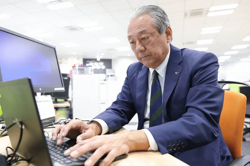 不動産営業職の社員