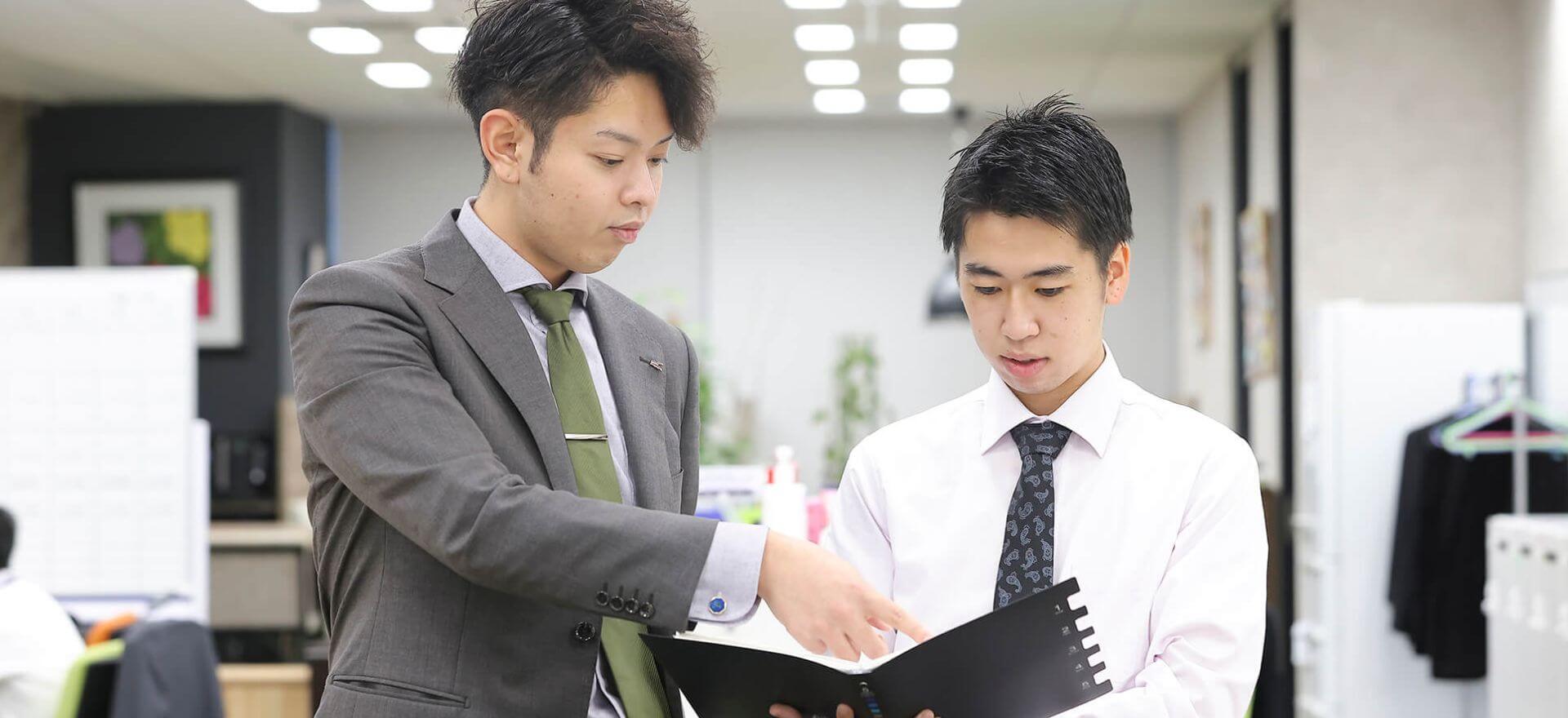 新卒社員の写真