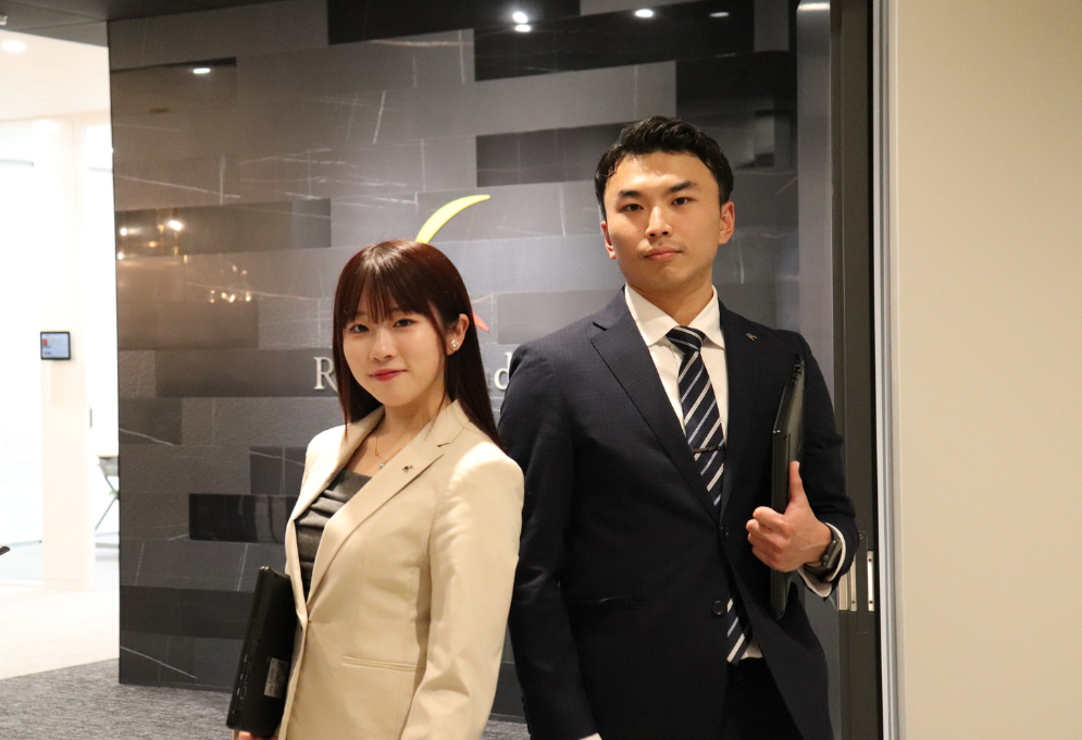 新卒社員の集合写真